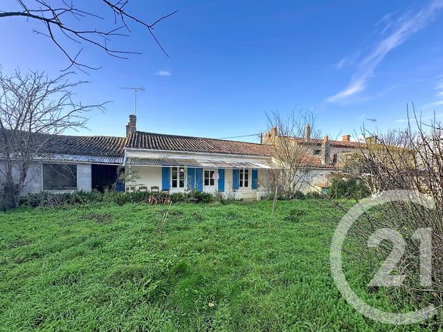 maison à vendre - 4 pièces - 110.0 m2 - MOUTIERS SUR LE LAY - 85 - PAYS-DE-LOIRE - Century 21 Solution Immobilière