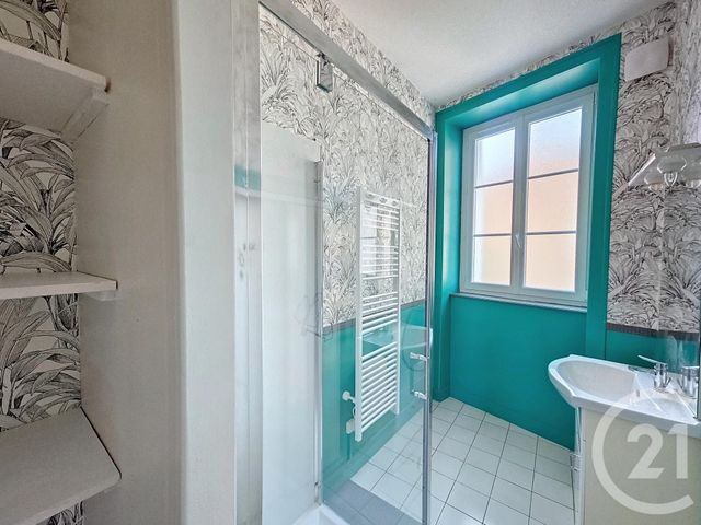 Appartement T3 à louer - 3 pièces - 71.7 m2 - LUCON - 85 - PAYS-DE-LOIRE - Century 21 Solution Immobilière