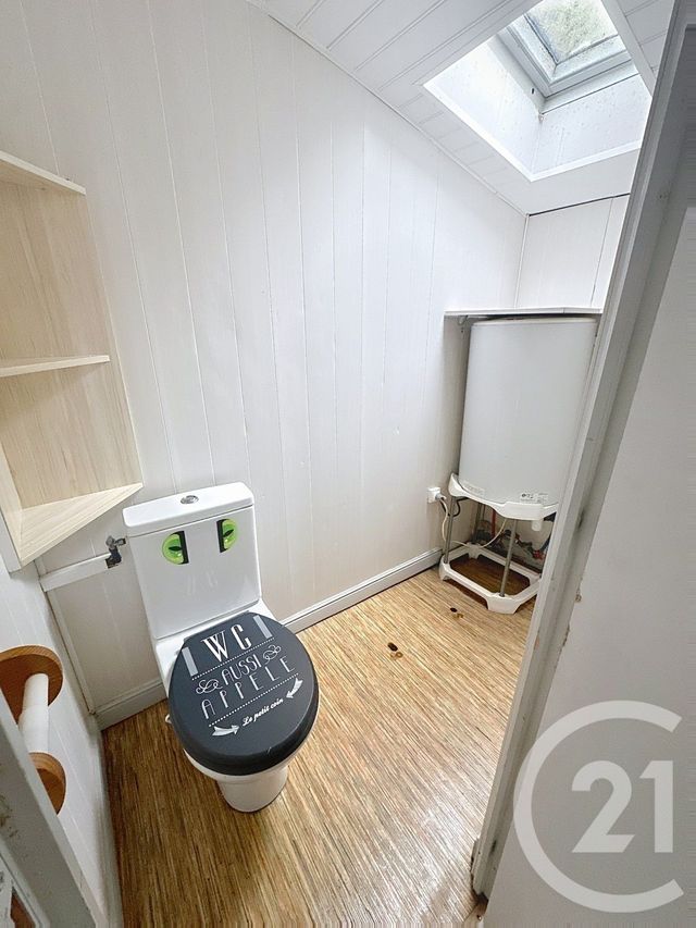 Appartement T2 à louer - 2 pièces - 33.0 m2 - LUCON - 85 - PAYS-DE-LOIRE - Century 21 Solution Immobilière