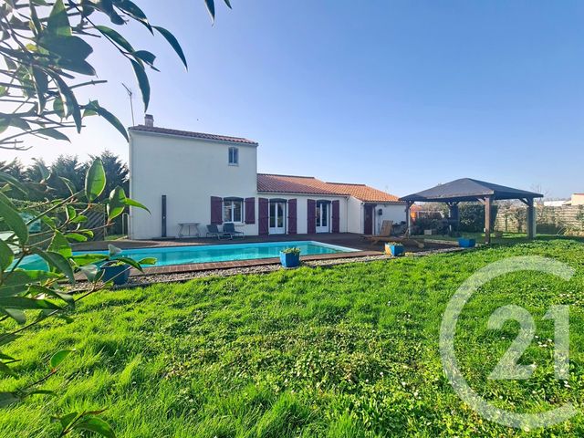 maison à vendre - 6 pièces - 163.23 m2 - ST MICHEL EN L HERM - 85 - PAYS-DE-LOIRE - Century 21 Solution Immobilière