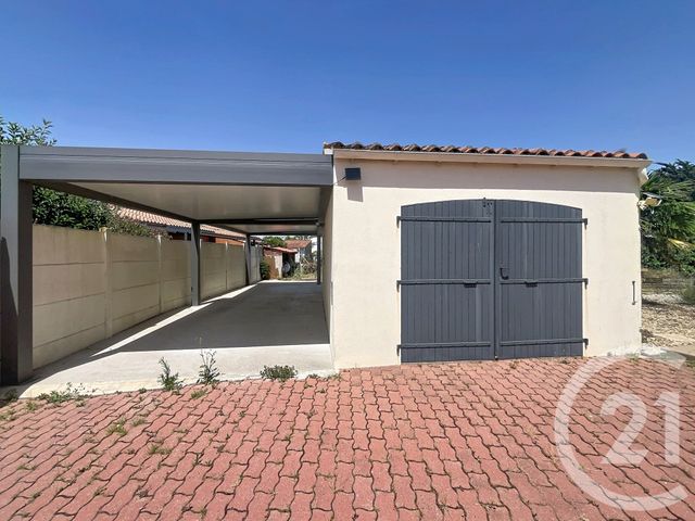 maison à vendre - 6 pièces - 163.23 m2 - ST MICHEL EN L HERM - 85 - PAYS-DE-LOIRE - Century 21 Solution Immobilière