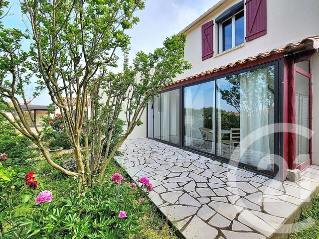 maison à vendre - 6 pièces - 163.23 m2 - ST MICHEL EN L HERM - 85 - PAYS-DE-LOIRE - Century 21 Solution Immobilière