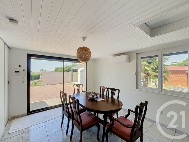 maison à vendre - 6 pièces - 163.23 m2 - ST MICHEL EN L HERM - 85 - PAYS-DE-LOIRE - Century 21 Solution Immobilière