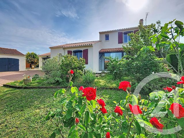 maison à vendre - 6 pièces - 163.23 m2 - ST MICHEL EN L HERM - 85 - PAYS-DE-LOIRE - Century 21 Solution Immobilière