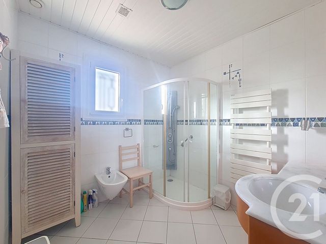 maison à vendre - 6 pièces - 163.23 m2 - ST MICHEL EN L HERM - 85 - PAYS-DE-LOIRE - Century 21 Solution Immobilière