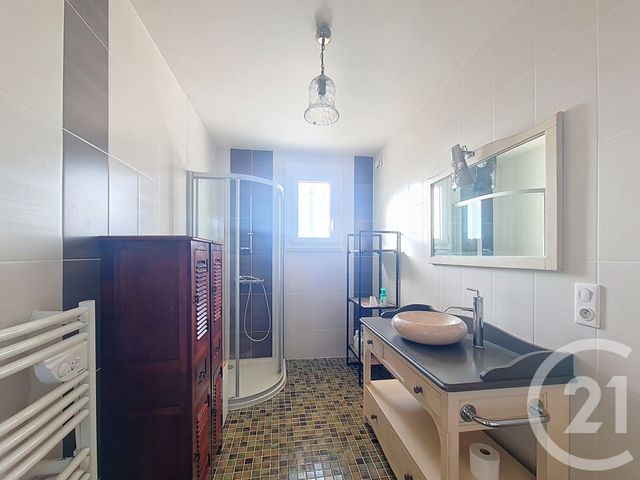 maison à vendre - 6 pièces - 163.23 m2 - ST MICHEL EN L HERM - 85 - PAYS-DE-LOIRE - Century 21 Solution Immobilière