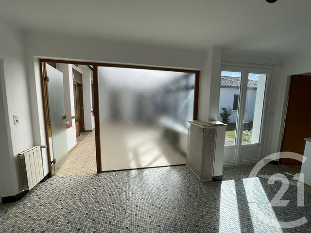 maison à vendre - 7 pièces - 153.0 m2 - LUCON - 85 - PAYS-DE-LOIRE - Century 21 Solution Immobilière