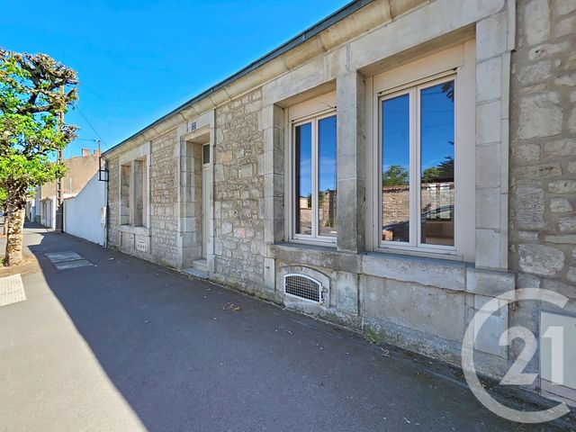 maison à vendre - 7 pièces - 153.0 m2 - LUCON - 85 - PAYS-DE-LOIRE - Century 21 Solution Immobilière