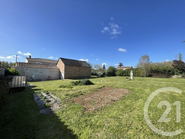 maison à vendre - 8 pièces - 190.0 m2 - NALLIERS - 85 - PAYS-DE-LOIRE - Century 21 Solution Immobilière