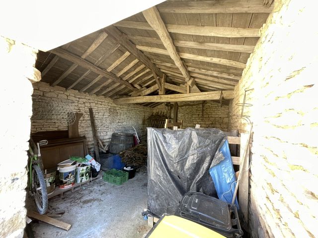 maison à vendre - 8 pièces - 190.0 m2 - NALLIERS - 85 - PAYS-DE-LOIRE - Century 21 Solution Immobilière