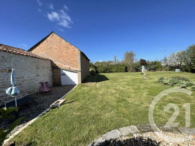 maison à vendre - 8 pièces - 190.0 m2 - NALLIERS - 85 - PAYS-DE-LOIRE - Century 21 Solution Immobilière