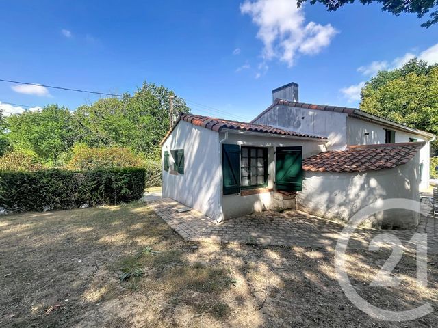 maison à vendre - 4 pièces - 148.83 m2 - ST VINCENT SUR GRAON - 85 - PAYS-DE-LOIRE - Century 21 Solution Immobilière