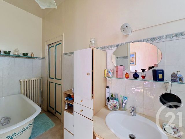 maison à vendre - 9 pièces - 168.46 m2 - LUCON - 85 - PAYS-DE-LOIRE - Century 21 Solution Immobilière