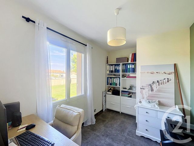 maison à vendre - 5 pièces - 160.37 m2 - ST JEAN DE BEUGNE - 85 - PAYS-DE-LOIRE - Century 21 Solution Immobilière