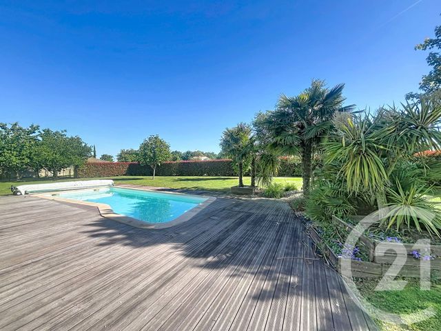 maison à vendre - 5 pièces - 160.37 m2 - ST JEAN DE BEUGNE - 85 - PAYS-DE-LOIRE - Century 21 Solution Immobilière