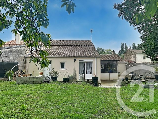maison à louer - 4 pièces - 108.65 m2 - MAREUIL SUR LAY DISSAIS - 85 - PAYS-DE-LOIRE - Century 21 Solution Immobilière