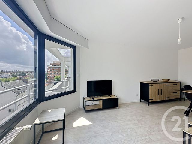 Appartement T2 à louer - 2 pièces - 52.93 m2 - LA ROCHE SUR YON - 85 - PAYS-DE-LOIRE - Century 21 Solution Immobilière