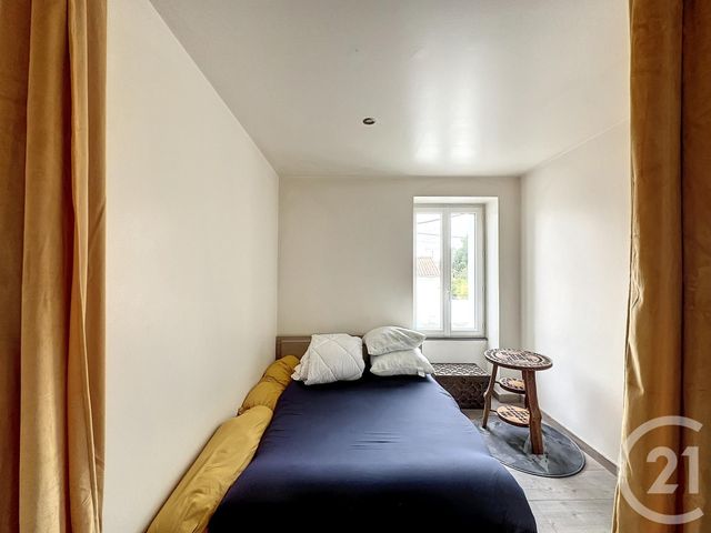 Appartement T2 à louer - 2 pièces - 29.8 m2 - LUCON - 85 - PAYS-DE-LOIRE - Century 21 Solution Immobilière