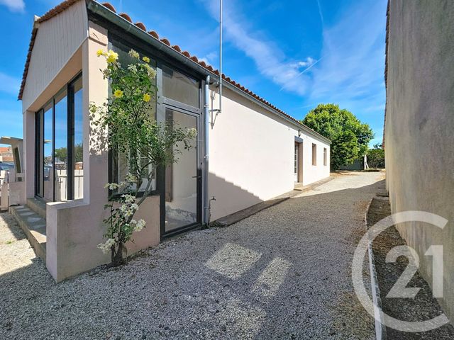 maison à vendre - 4 pièces - 70.6 m2 - NALLIERS - 85 - PAYS-DE-LOIRE - Century 21 Solution Immobilière