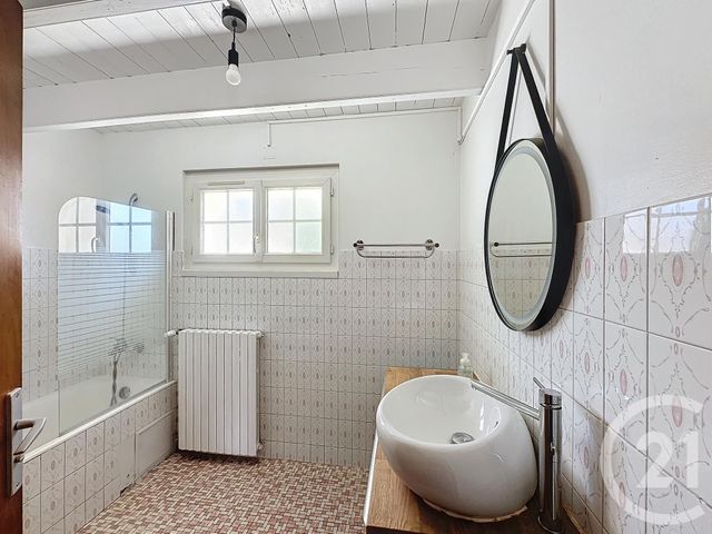 maison à louer - 6 pièces - 132.16 m2 - LES MAGNILS REIGNIERS - 85 - PAYS-DE-LOIRE - Century 21 Solution Immobilière