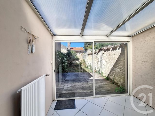 maison à louer - 3 pièces - 94.0 m2 - LUCON - 85 - PAYS-DE-LOIRE - Century 21 Solution Immobilière