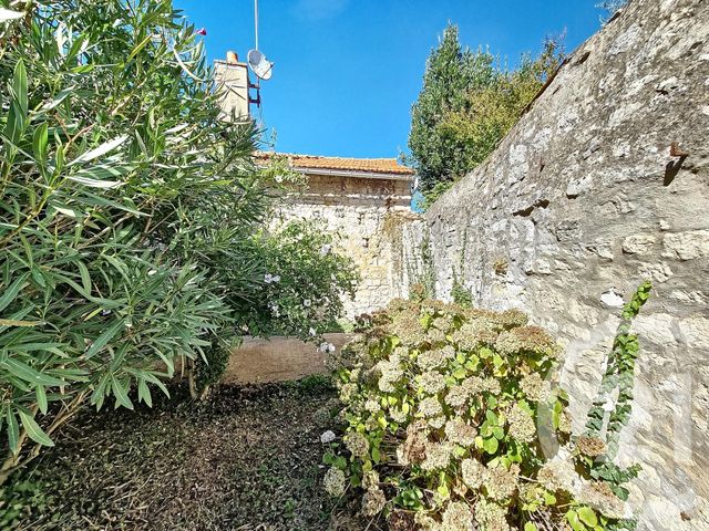maison à louer - 3 pièces - 94.0 m2 - LUCON - 85 - PAYS-DE-LOIRE - Century 21 Solution Immobilière