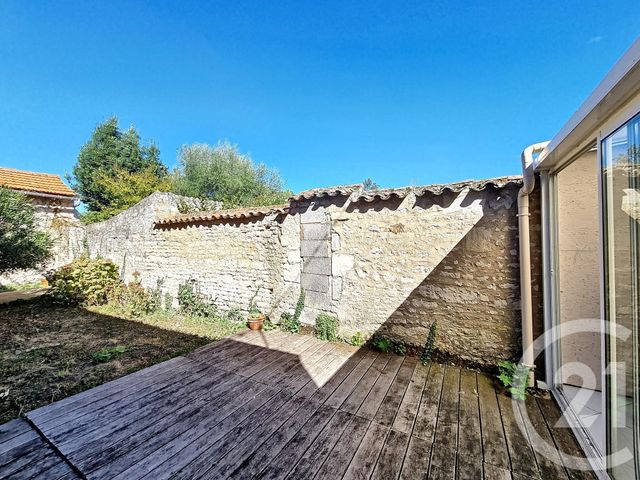 maison à louer - 3 pièces - 94.0 m2 - LUCON - 85 - PAYS-DE-LOIRE - Century 21 Solution Immobilière