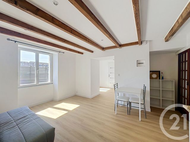 Appartement Studio à louer - 1 pièce - 27.88 m2 - LUCON - 85 - PAYS-DE-LOIRE - Century 21 Solution Immobilière