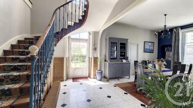 maison à louer - 5 pièces - 195.26 m2 - NALLIERS - 85 - PAYS-DE-LOIRE - Century 21 Solution Immobilière