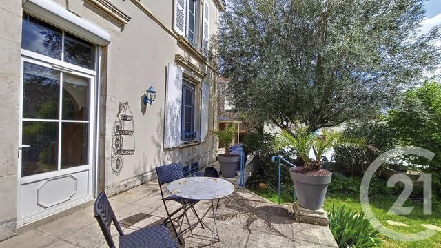 maison à louer - 5 pièces - 195.26 m2 - NALLIERS - 85 - PAYS-DE-LOIRE - Century 21 Solution Immobilière