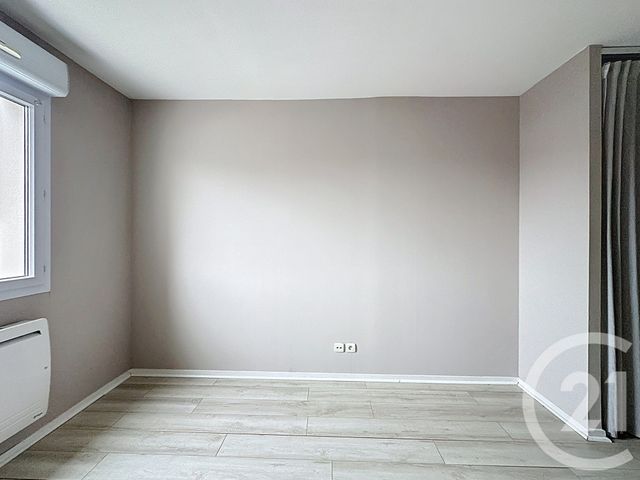 Appartement T2 à louer - 2 pièces - 56.43 m2 - LUCON - 85 - PAYS-DE-LOIRE - Century 21 Solution Immobilière