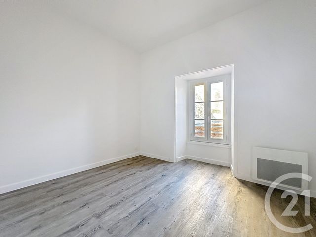 Appartement T3 à louer - 3 pièces - 51.51 m2 - LUCON - 85 - PAYS-DE-LOIRE - Century 21 Solution Immobilière