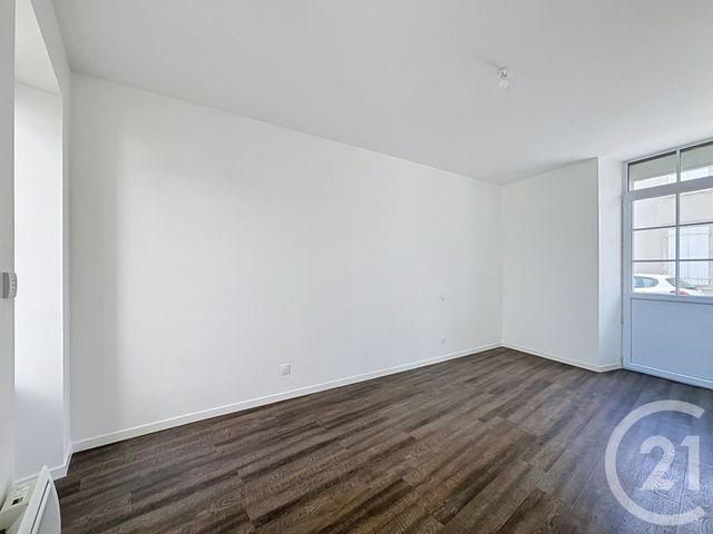 Appartement T2 à louer - 2 pièces - 44.6 m2 - LUCON - 85 - PAYS-DE-LOIRE - Century 21 Solution Immobilière