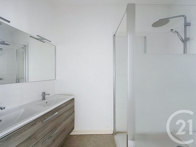 Appartement T2 à louer - 2 pièces - 44.6 m2 - LUCON - 85 - PAYS-DE-LOIRE - Century 21 Solution Immobilière