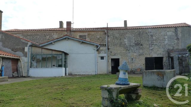maison - LES MAGNILS REIGNIERS - 85
