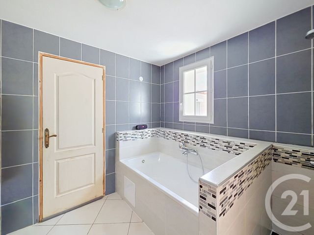 maison à vendre - 5 pièces - 132.0 m2 - CHAILLE LES MARAIS - 85 - PAYS-DE-LOIRE - Century 21 Solution Immobilière