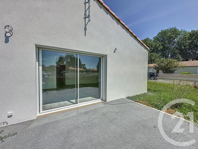 maison à louer - 4 pièces - 84.0 m2 - MOUTIERS SUR LE LAY - 85 - PAYS-DE-LOIRE - Century 21 Solution Immobilière