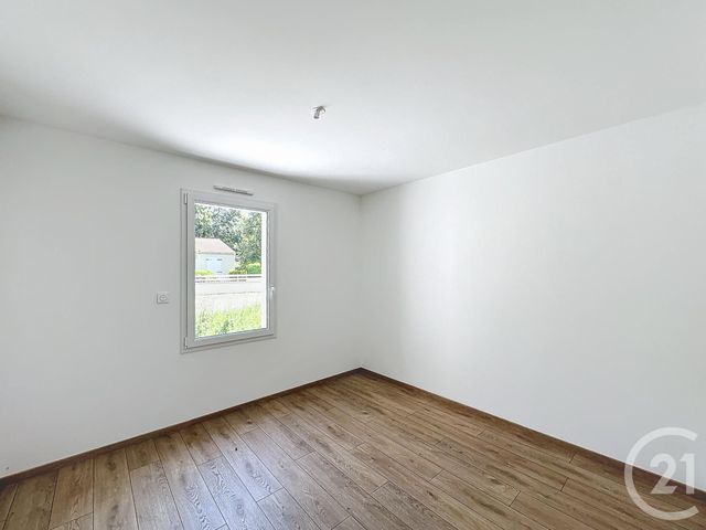 maison à louer - 4 pièces - 84.0 m2 - MOUTIERS SUR LE LAY - 85 - PAYS-DE-LOIRE - Century 21 Solution Immobilière