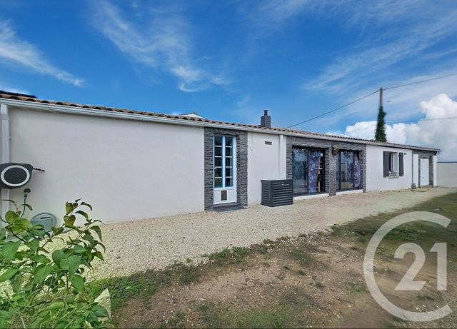maison à vendre - 4 pièces - 98.9 m2 - CHARRON - 17 - POITOU-CHARENTES - Century 21 Solution Immobilière