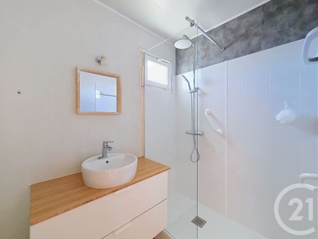Appartement T3 à vendre - 3 pièces - 72.54 m2 - LUCON - 85 - PAYS-DE-LOIRE - Century 21 Solution Immobilière