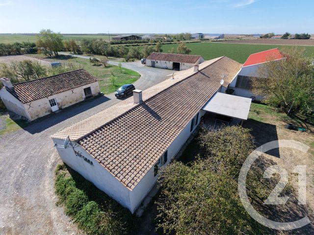 maison à vendre - 4 pièces - 156.0 m2 - CHAMPAGNE LES MARAIS - 85 - PAYS-DE-LOIRE - Century 21 Solution Immobilière