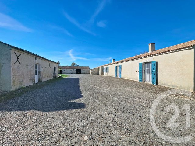 maison à vendre - 4 pièces - 156.0 m2 - CHAMPAGNE LES MARAIS - 85 - PAYS-DE-LOIRE - Century 21 Solution Immobilière