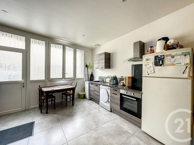 Appartement F2 à louer - 2 pièces - 44.5 m2 - LUCON - 85 - PAYS-DE-LOIRE - Century 21 Solution Immobilière