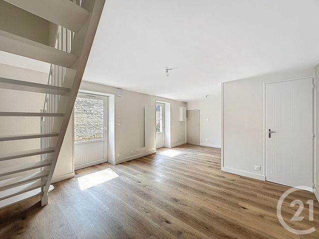 Appartement T3 à louer - 3 pièces - 49.5 m2 - LUCON - 85 - PAYS-DE-LOIRE - Century 21 Solution Immobilière