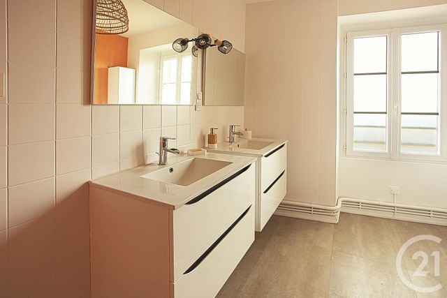 maison à vendre - 12 pièces - 289.0 m2 - LUCON - 85 - PAYS-DE-LOIRE - Century 21 Solution Immobilière