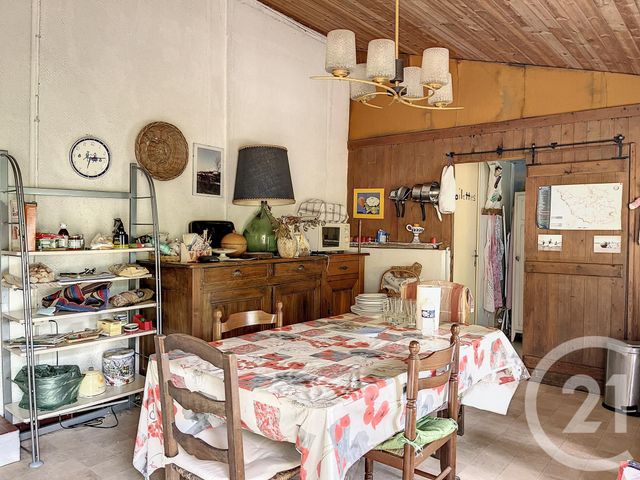 maison à vendre - 6 pièces - 144.0 m2 - ST MICHEL EN L HERM - 85 - PAYS-DE-LOIRE - Century 21 Solution Immobilière