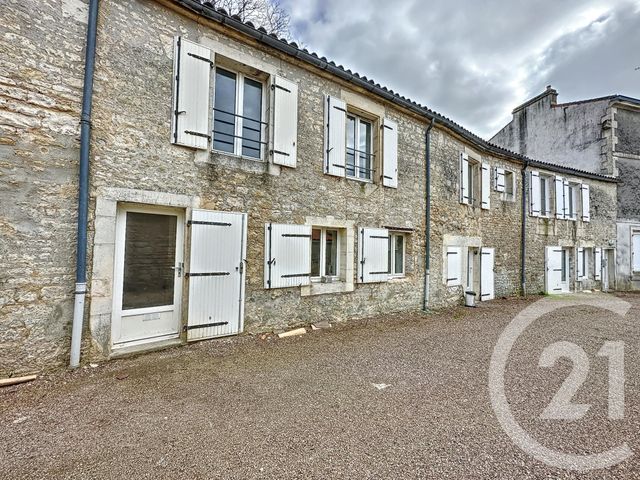 maison à louer - 4 pièces - 67.6 m2 - LUCON - 85 - PAYS-DE-LOIRE - Century 21 Solution Immobilière