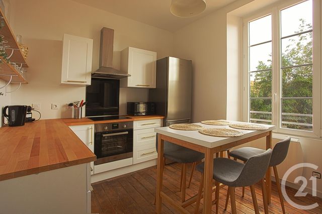 appartement à vendre - 6 pièces - 111.44 m2 - LUCON - 85 - PAYS-DE-LOIRE - Century 21 Solution Immobilière