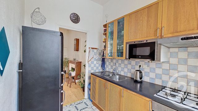 Appartement T4 à vendre - 5 pièces - 124.42 m2 - LUCON - 85 - PAYS-DE-LOIRE - Century 21 Solution Immobilière