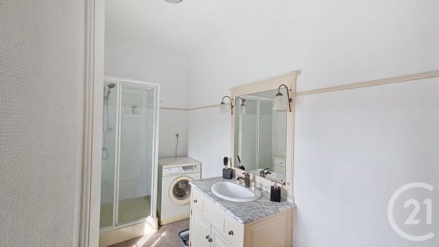 Appartement T4 à vendre - 5 pièces - 124.42 m2 - LUCON - 85 - PAYS-DE-LOIRE - Century 21 Solution Immobilière